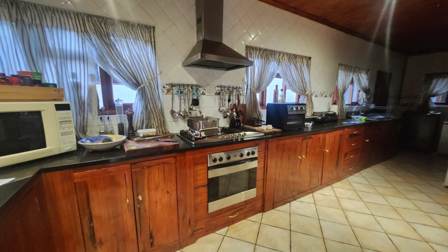 6 Bedroom Property for Sale in Glenvista Gauteng