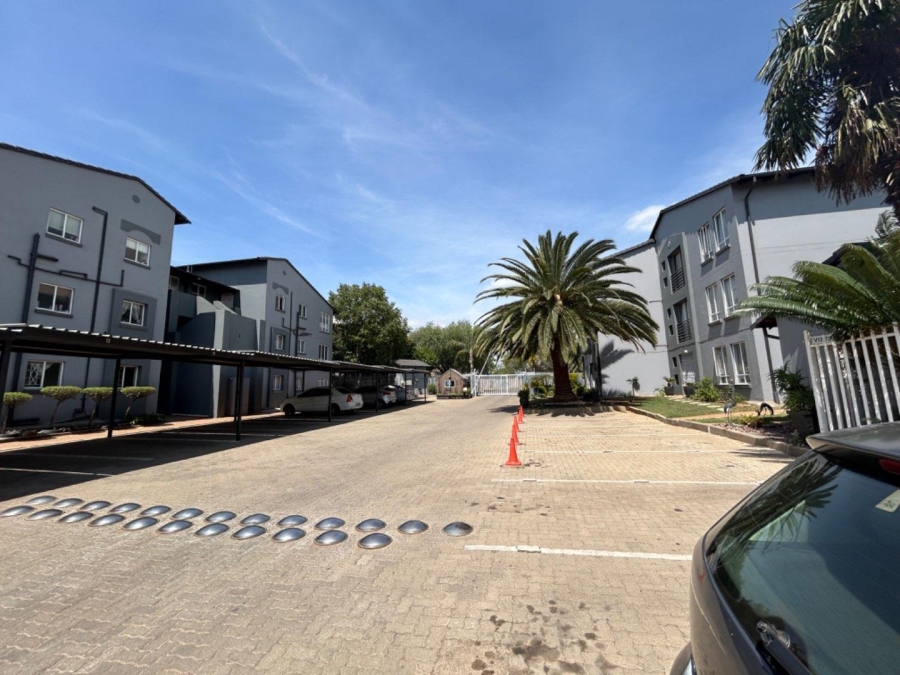 2 Bedroom Property for Sale in Verwoerdpark Gauteng