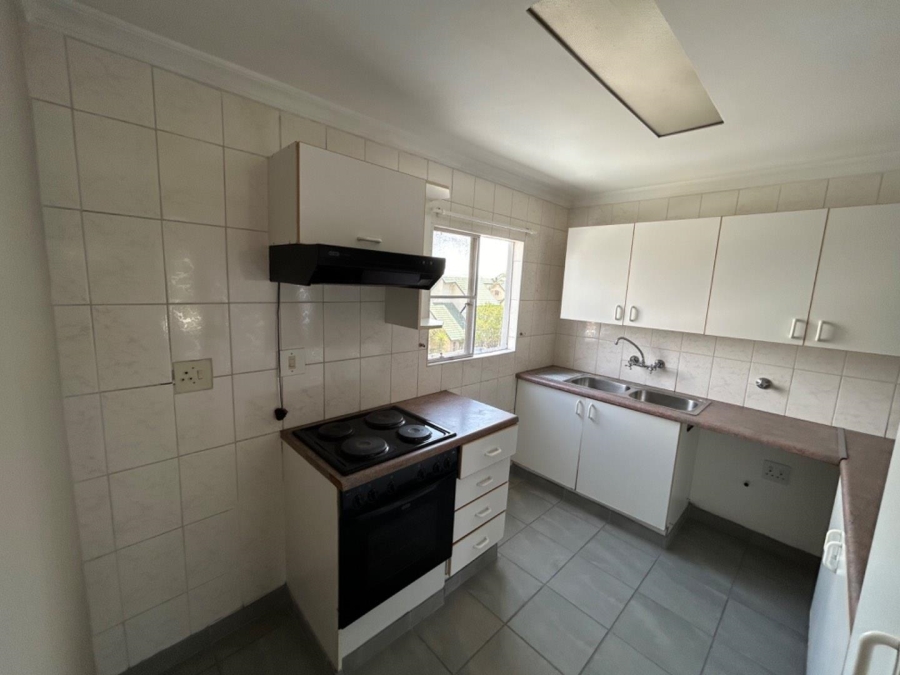 2 Bedroom Property for Sale in Verwoerdpark Gauteng