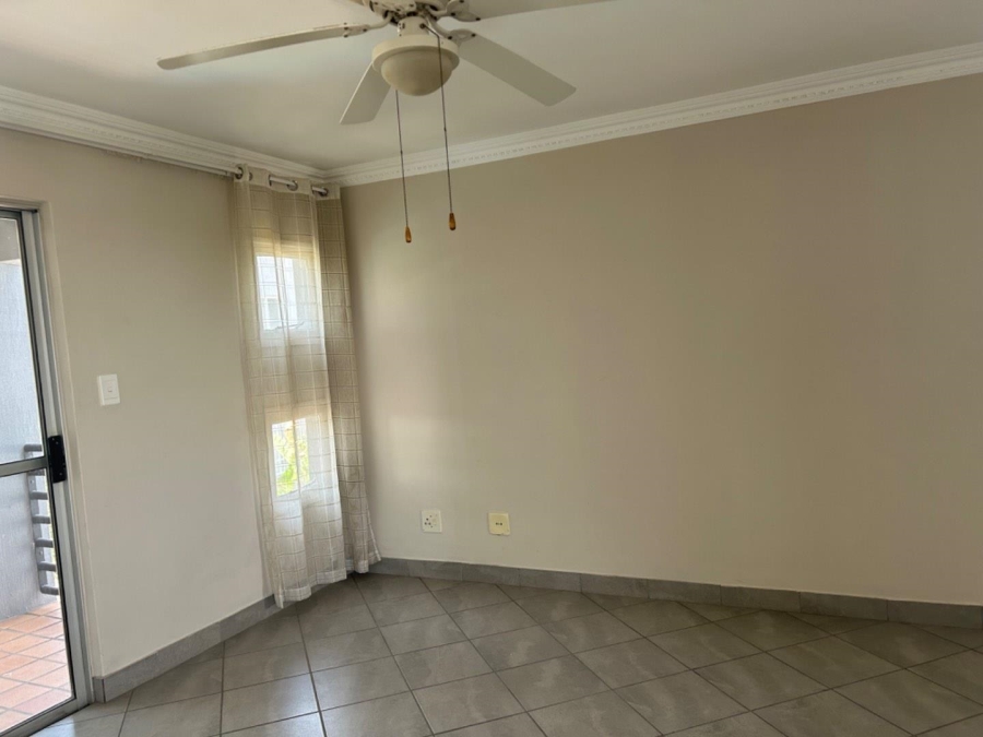 2 Bedroom Property for Sale in Verwoerdpark Gauteng