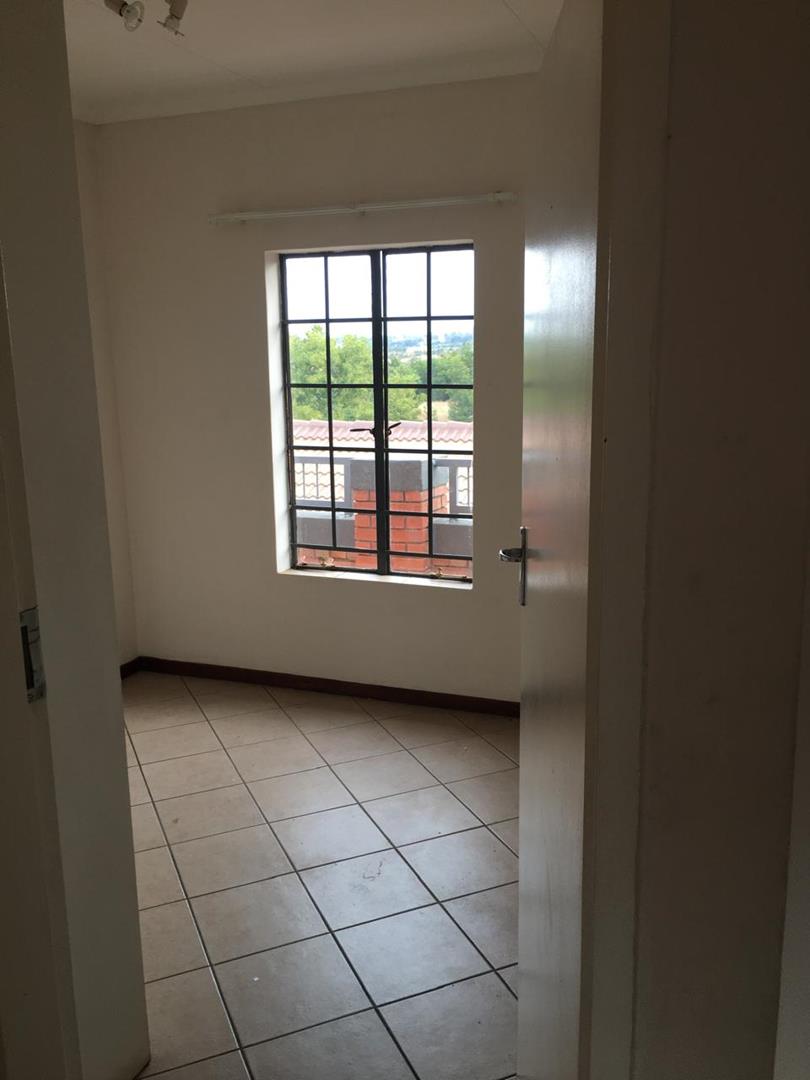 2 Bedroom Property for Sale in Mooikloof Ridge Gauteng