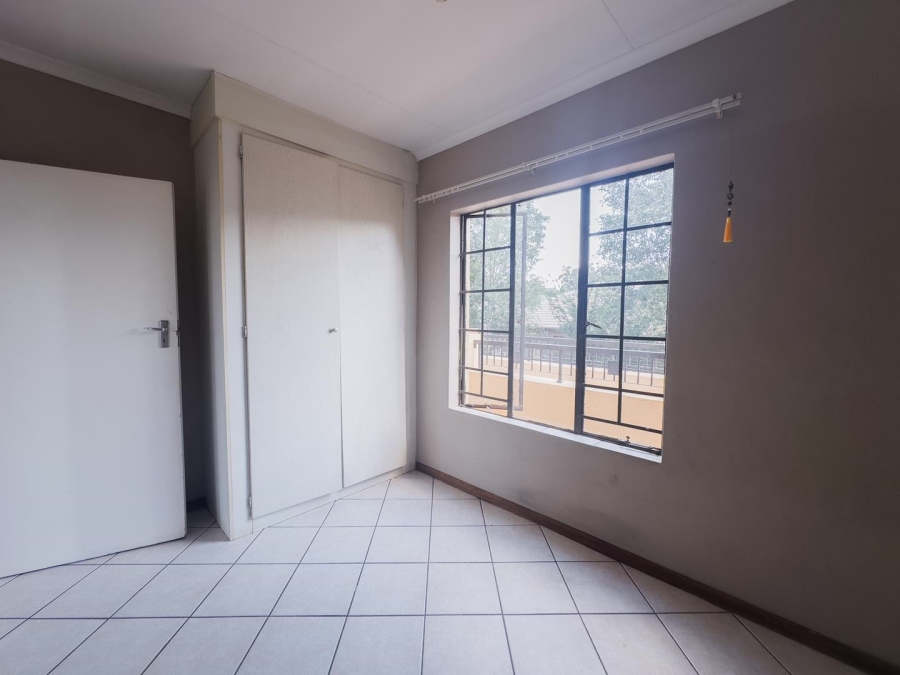 To Let 2 Bedroom Property for Rent in Equestria Gauteng