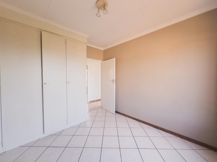 To Let 2 Bedroom Property for Rent in Equestria Gauteng