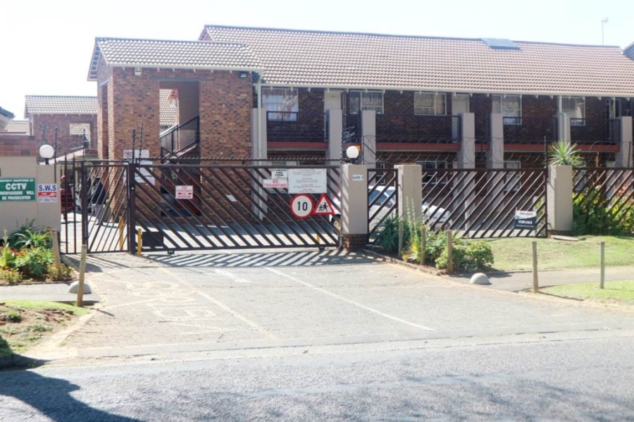 To Let 2 Bedroom Property for Rent in Ravenswood Gauteng