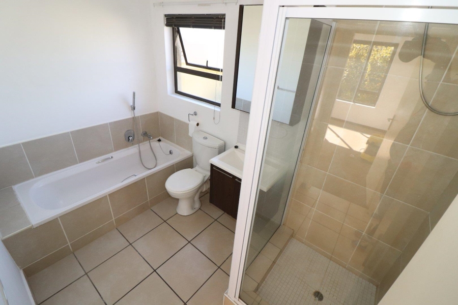 1 Bedroom Property for Sale in Bryanston Gauteng