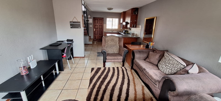 2 Bedroom Property for Sale in Farrar Park Gauteng