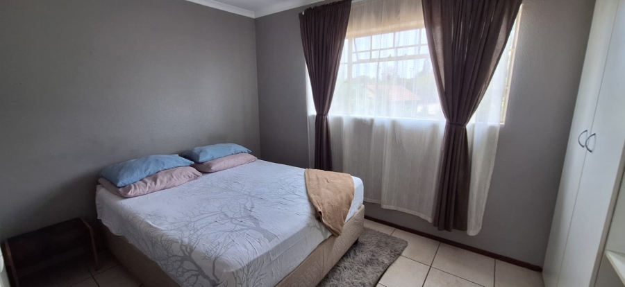 2 Bedroom Property for Sale in Farrar Park Gauteng