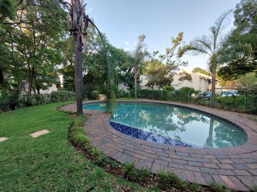 2 Bedroom Property for Sale in Morningside Manor Gauteng