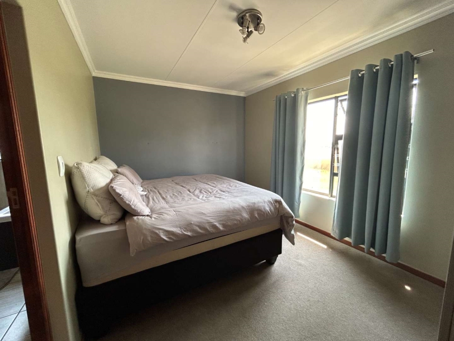 To Let 2 Bedroom Property for Rent in Blue Hills Gauteng