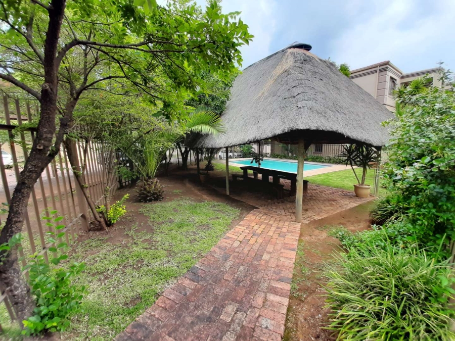 1 Bedroom Property for Sale in Sunninghill Gauteng