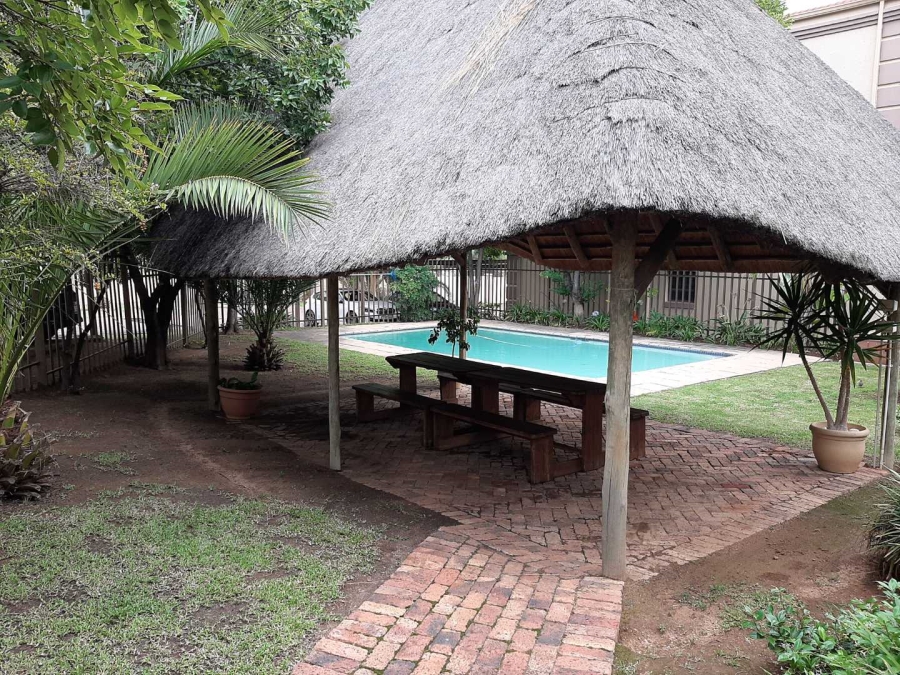 1 Bedroom Property for Sale in Sunninghill Gauteng