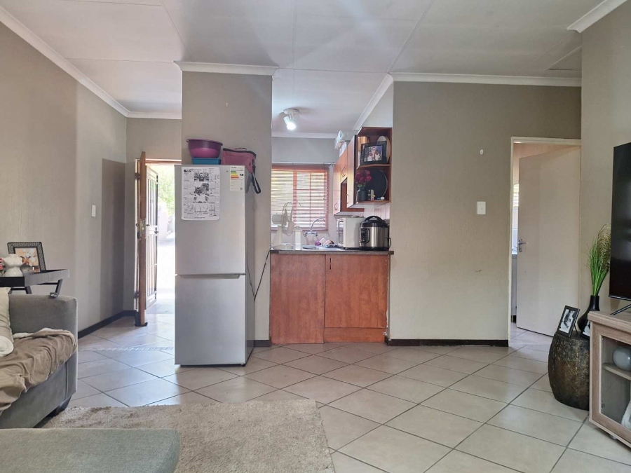 To Let 2 Bedroom Property for Rent in Wilgeheuwel Gauteng