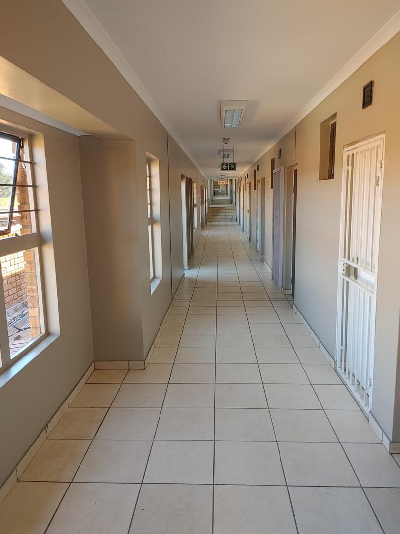 1 Bedroom Property for Sale in Willow Park Manor Gauteng