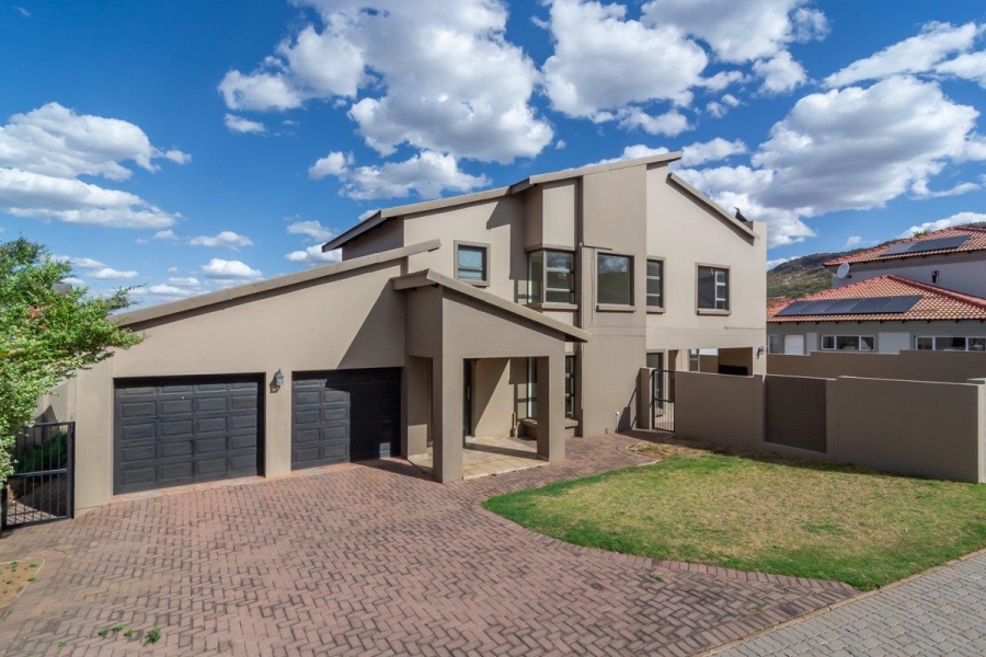 4 Bedroom Property for Sale in Homes Haven Gauteng