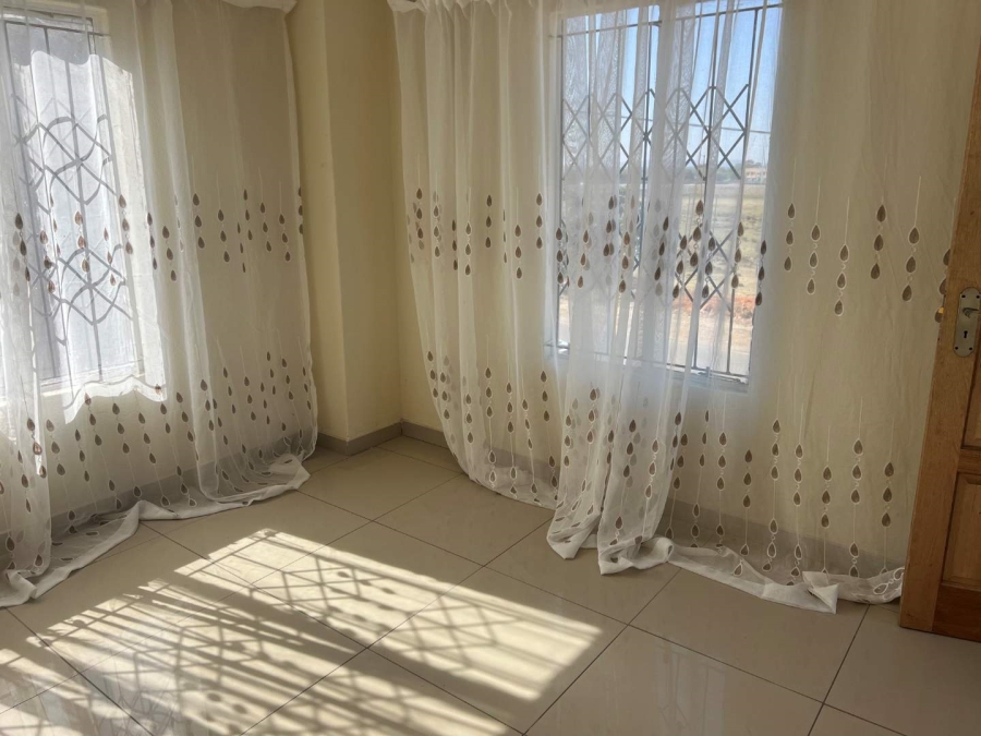 3 Bedroom Property for Sale in Roodekop Gauteng