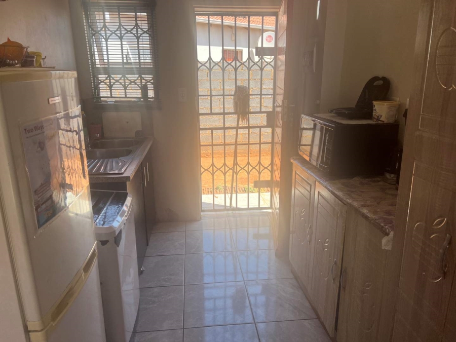 2 Bedroom Property for Sale in Lehae Gauteng