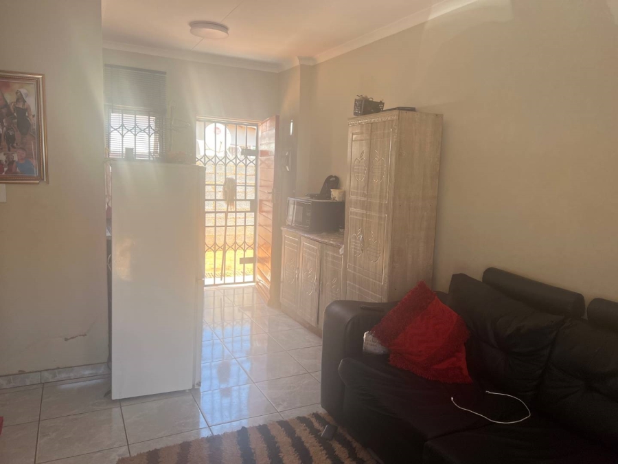 2 Bedroom Property for Sale in Lehae Gauteng