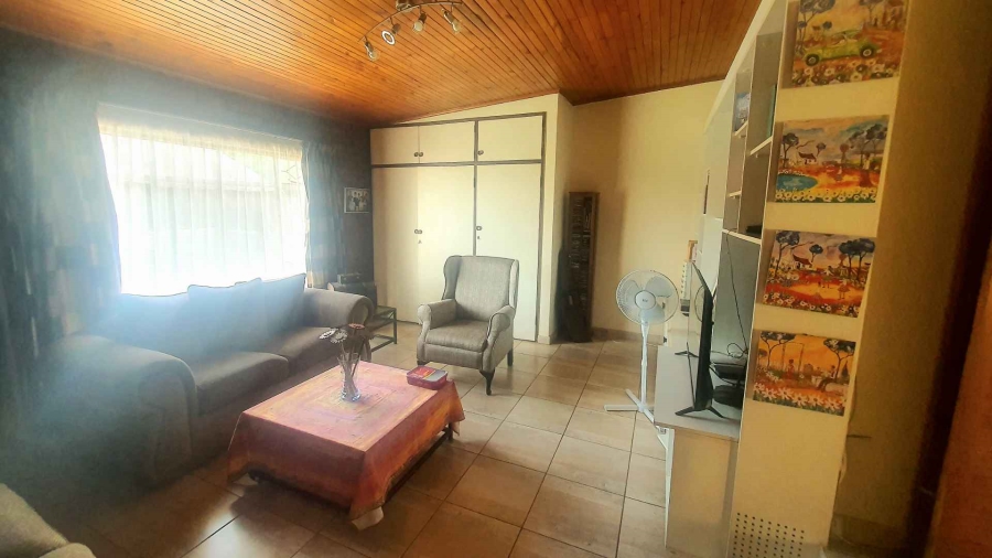 4 Bedroom Property for Sale in South Crest Gauteng