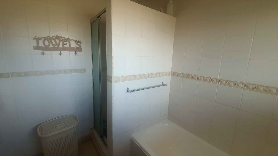 4 Bedroom Property for Sale in South Crest Gauteng