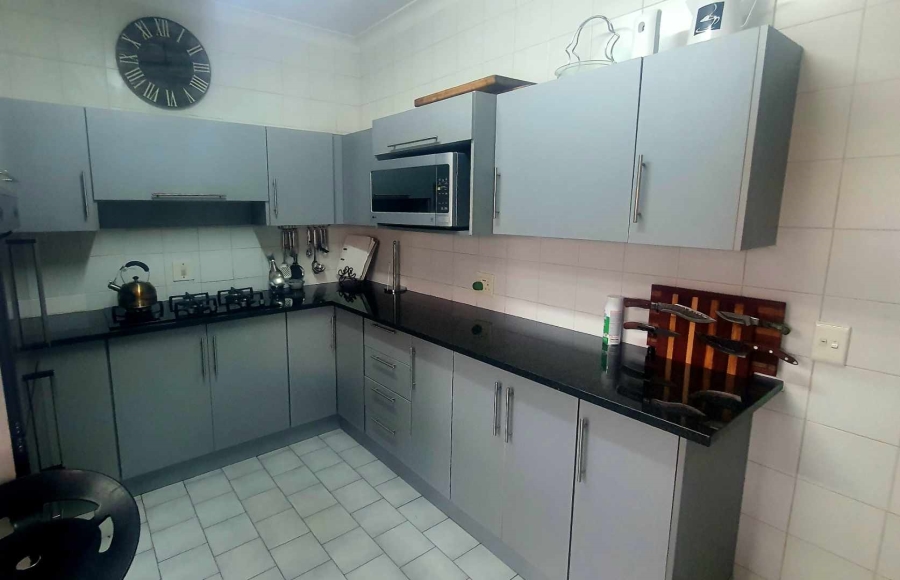 4 Bedroom Property for Sale in South Crest Gauteng