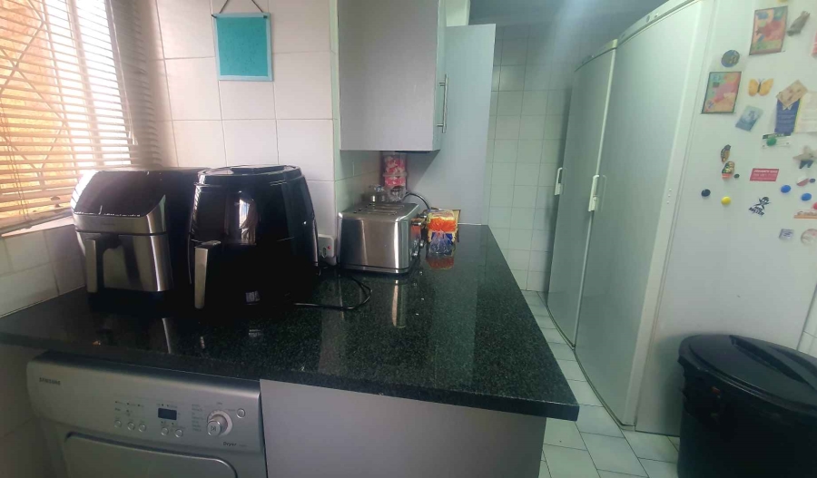 4 Bedroom Property for Sale in South Crest Gauteng