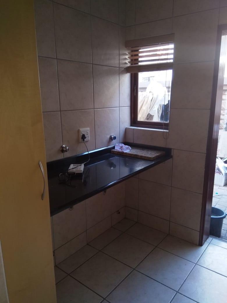 3 Bedroom Property for Sale in Beyerspark Gauteng