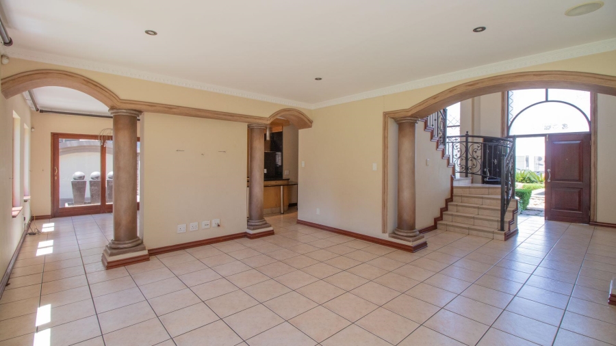 3 Bedroom Property for Sale in Beyerspark Gauteng