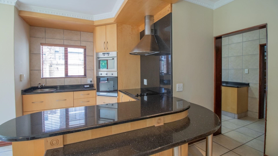 3 Bedroom Property for Sale in Beyerspark Gauteng