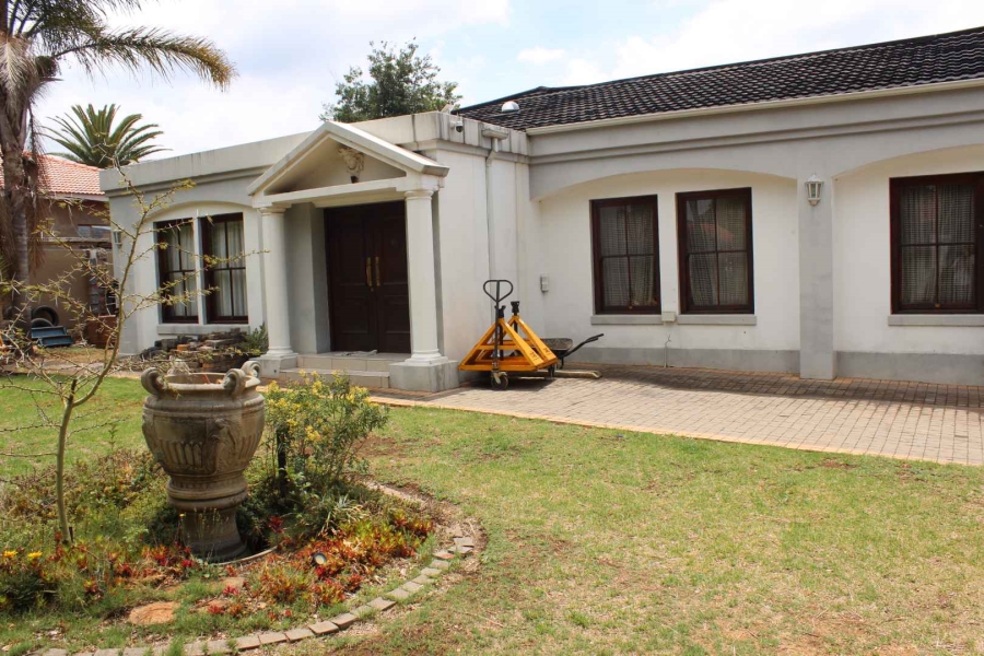 3 Bedroom Property for Sale in Airfield Gauteng