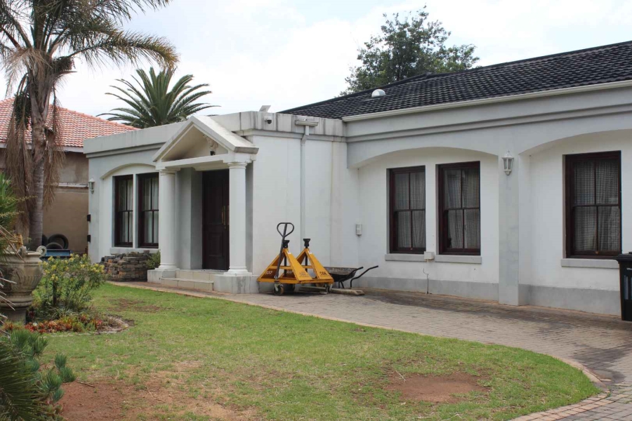 3 Bedroom Property for Sale in Airfield Gauteng