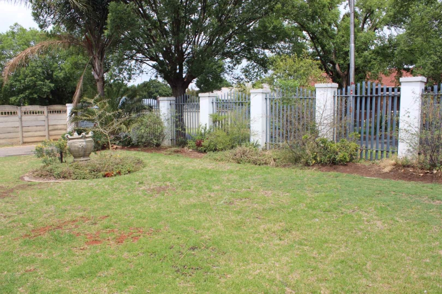 3 Bedroom Property for Sale in Airfield Gauteng