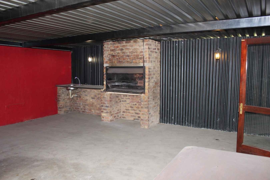 3 Bedroom Property for Sale in Airfield Gauteng