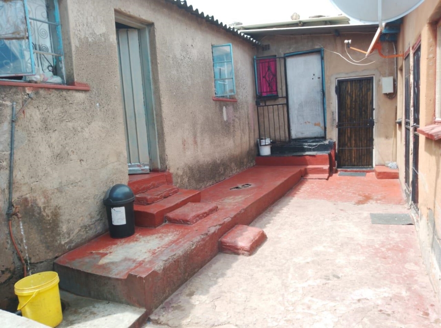 2 Bedroom Property for Sale in Tembisa Gauteng