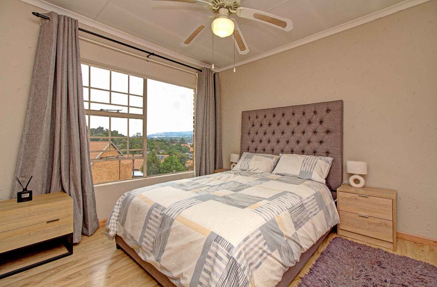 3 Bedroom Property for Sale in Wilgeheuwel Gauteng