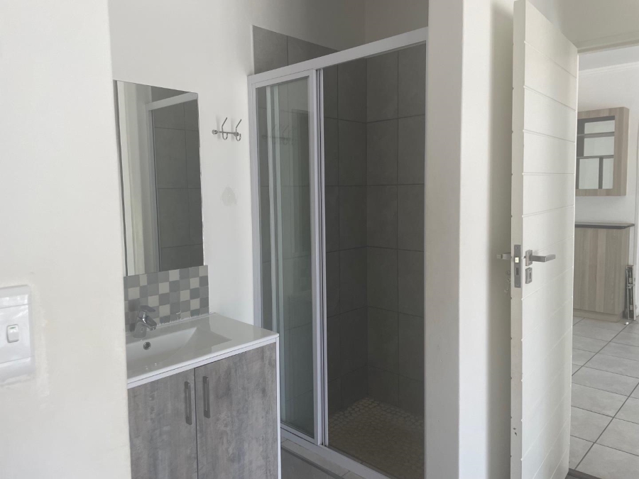 To Let 2 Bedroom Property for Rent in Edenburg Gauteng