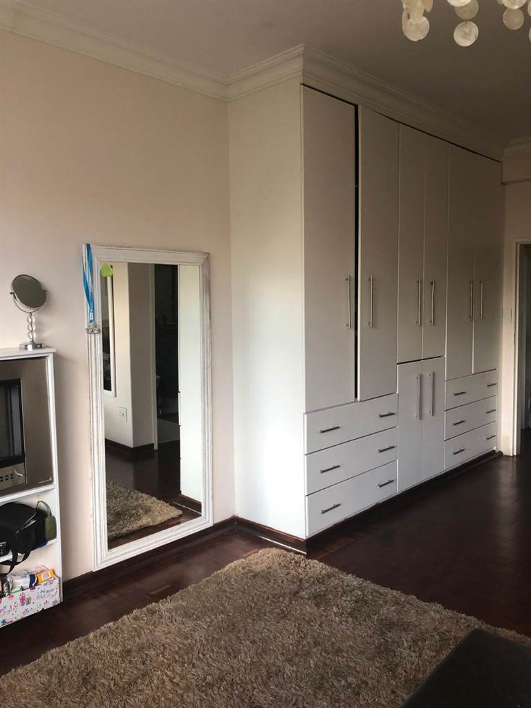 To Let 3 Bedroom Property for Rent in Illovo Gauteng