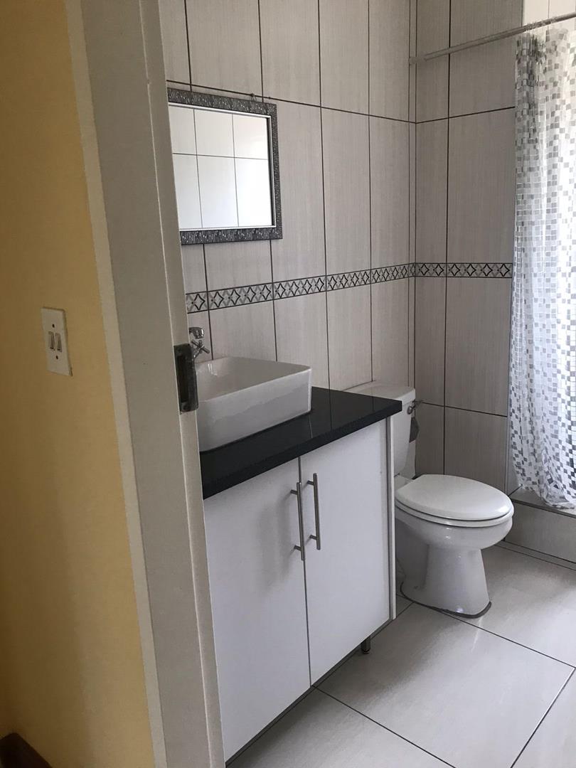 To Let 2 Bedroom Property for Rent in Morningside Gauteng