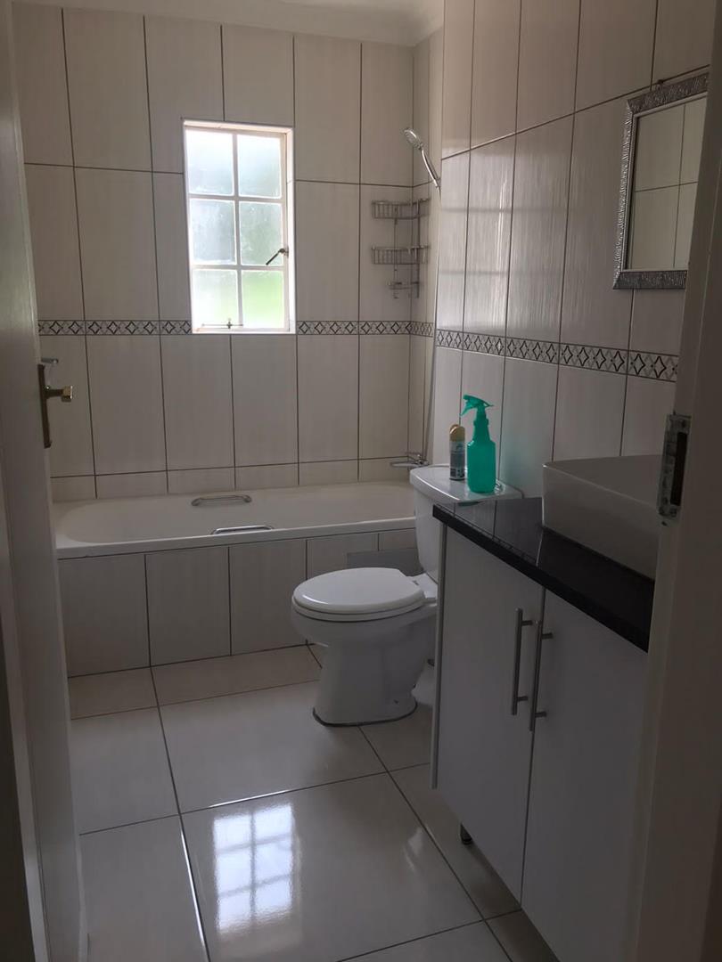 To Let 2 Bedroom Property for Rent in Morningside Gauteng