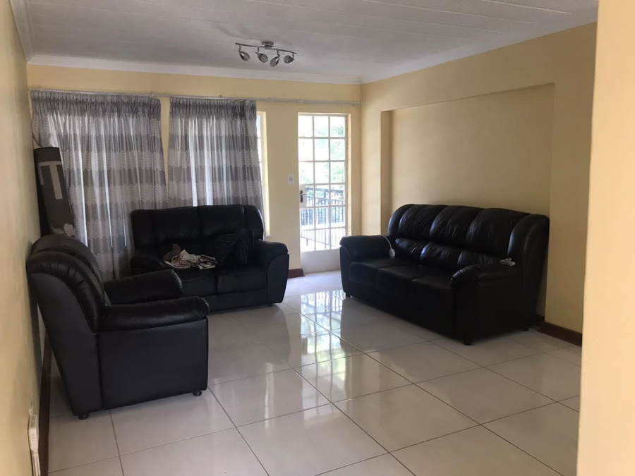 To Let 2 Bedroom Property for Rent in Morningside Gauteng