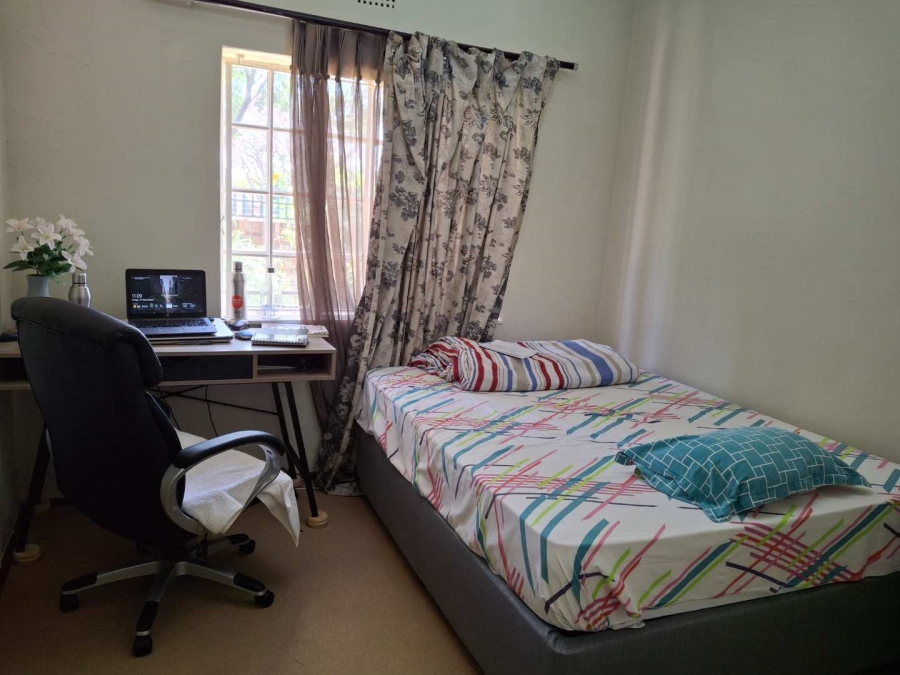 To Let 2 Bedroom Property for Rent in Sandown Gauteng