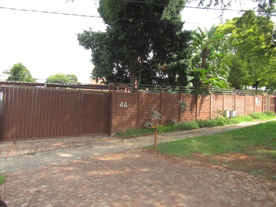 To Let 3 Bedroom Property for Rent in Sandringham Gauteng