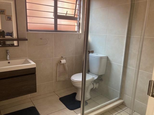 To Let 3 Bedroom Property for Rent in Oakdene Gauteng