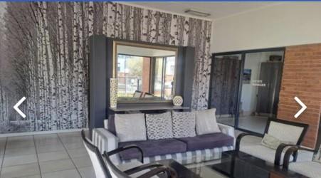 To Let 3 Bedroom Property for Rent in Oakdene Gauteng