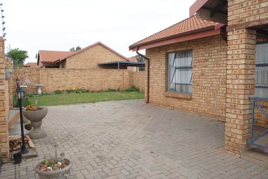 2 Bedroom Property for Sale in Riversdale Gauteng