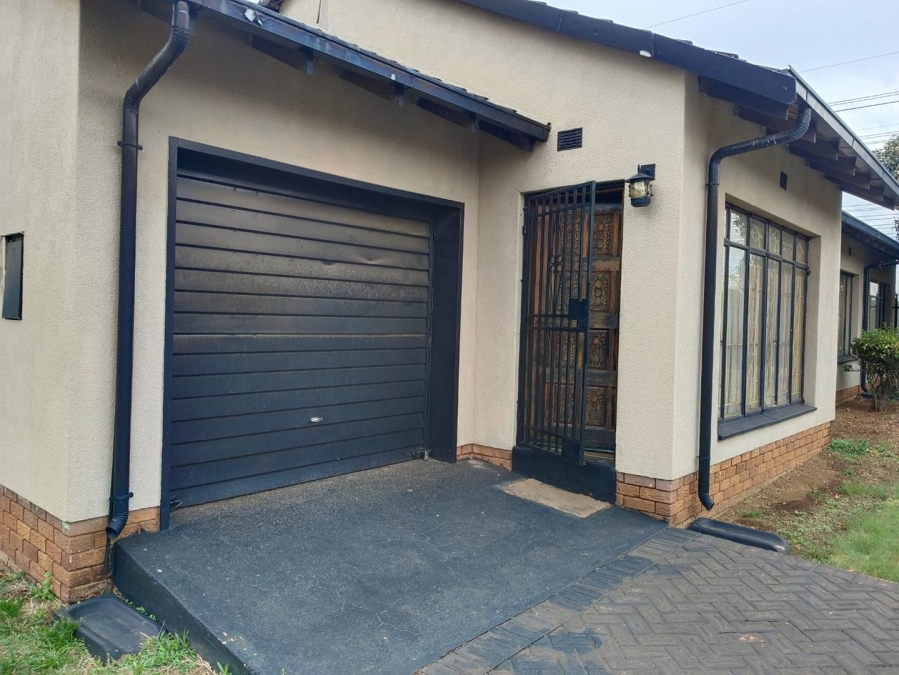 3 Bedroom Property for Sale in Mayberry Park Gauteng