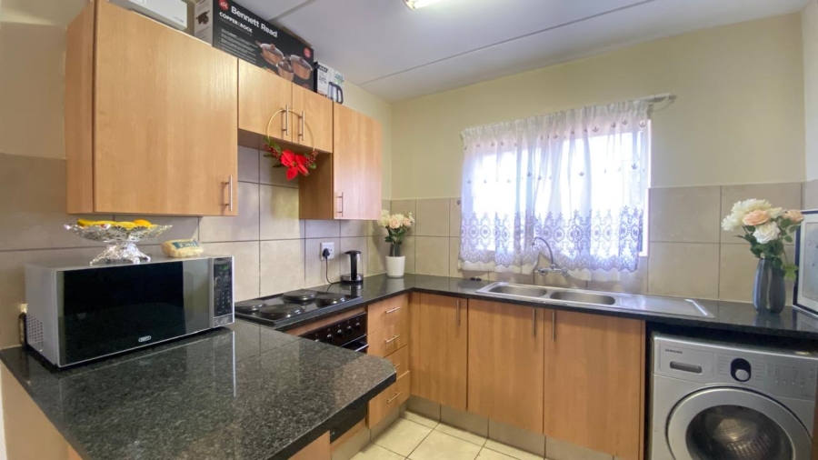 2 Bedroom Property for Sale in Olympus AH Gauteng