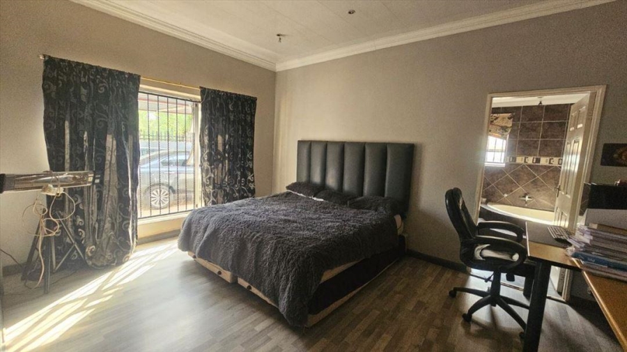 3 Bedroom Property for Sale in Northmead Gauteng