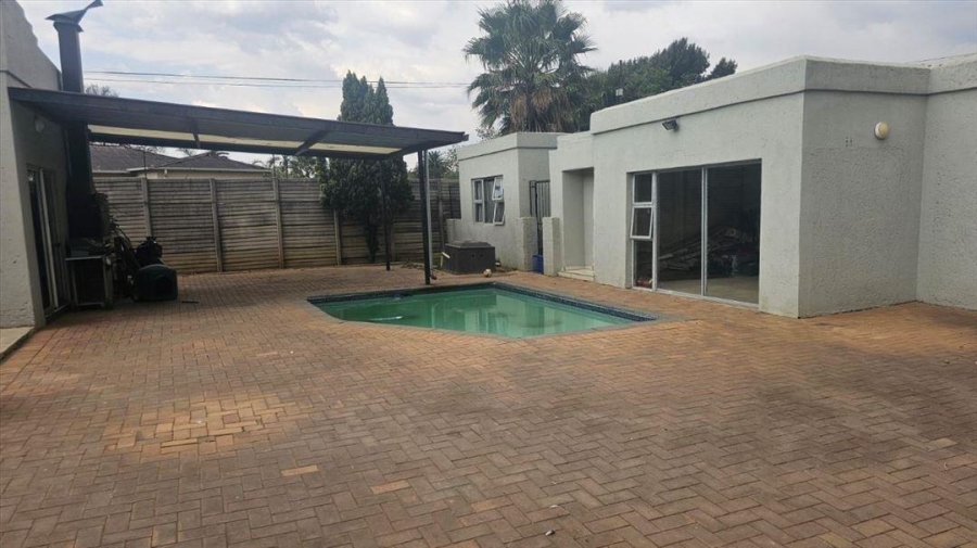 3 Bedroom Property for Sale in Northmead Gauteng