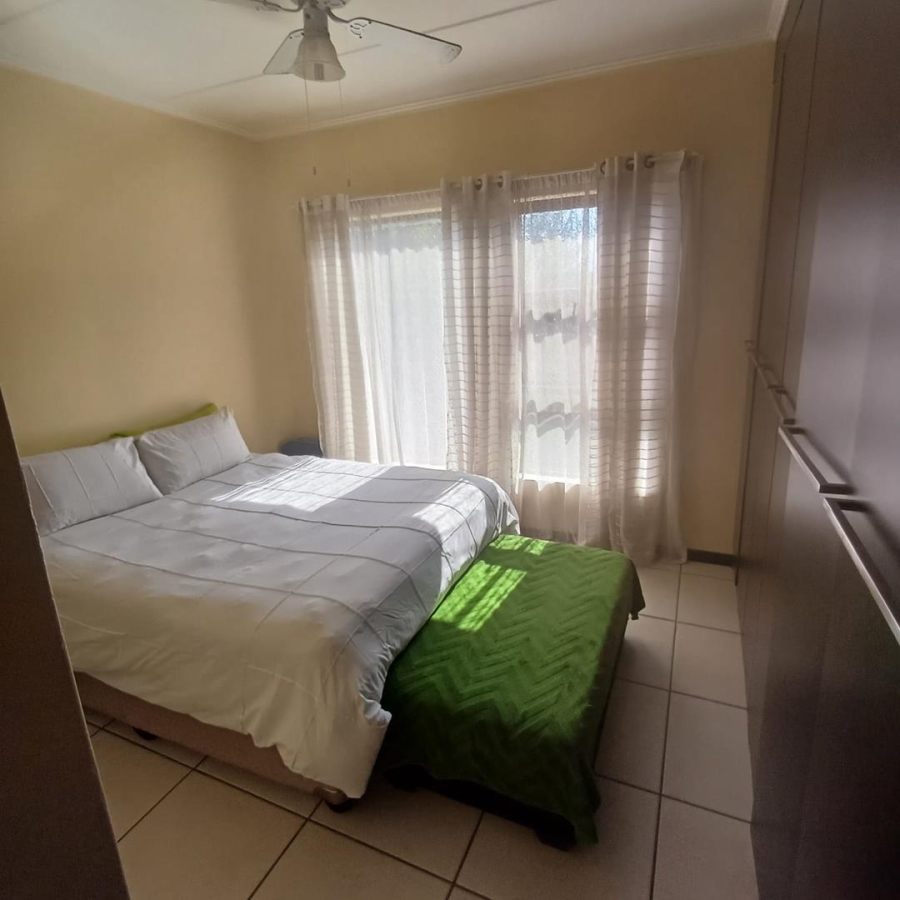 To Let 2 Bedroom Property for Rent in Fourways Gauteng