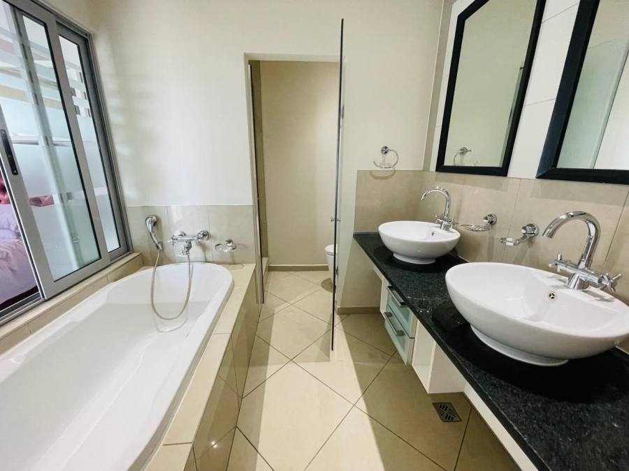 To Let 2 Bedroom Property for Rent in Morningside Gauteng